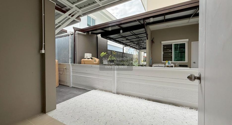 For sale 4 bedrooms house in Mueang Samut Prakan, Samut Prakan