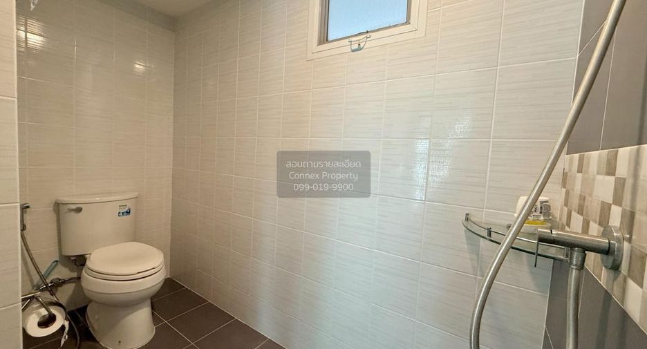 For sale 4 bedrooms house in Mueang Samut Prakan, Samut Prakan