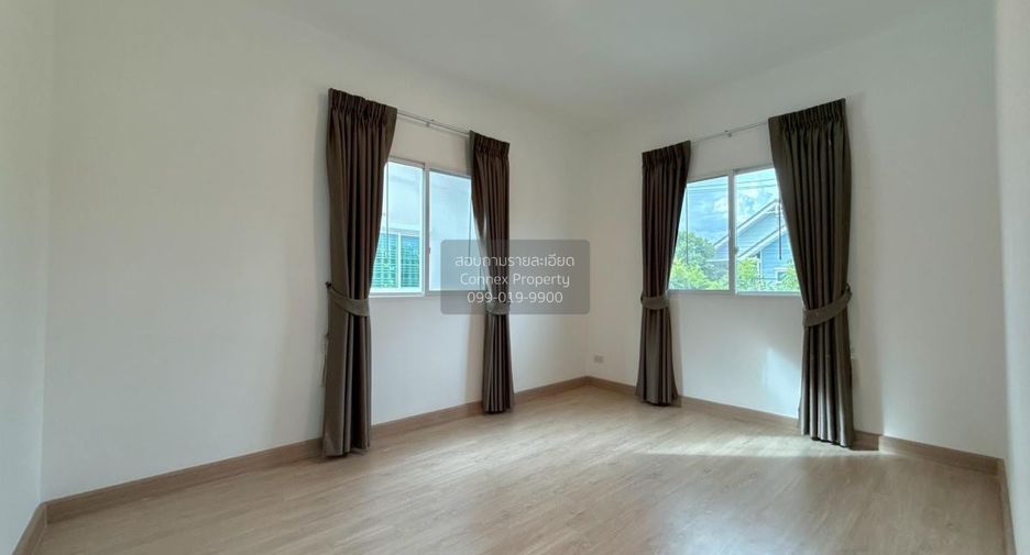 For sale 4 bedrooms house in Mueang Samut Prakan, Samut Prakan