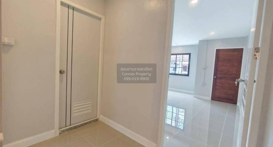 Casa adosada en venta de 2 habitaciones en Bang Bua Thong, Nonthaburi