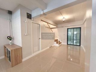 Casa adosada en venta de 2 habitaciones en Bang Bua Thong, Nonthaburi