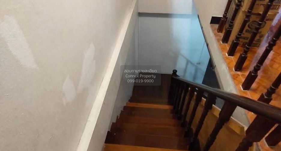 Casa adosada en venta de 2 habitaciones en Min Buri, Bangkok