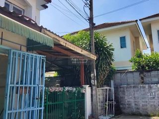 For sale 2 bedrooms townhouse in Min Buri, Bangkok