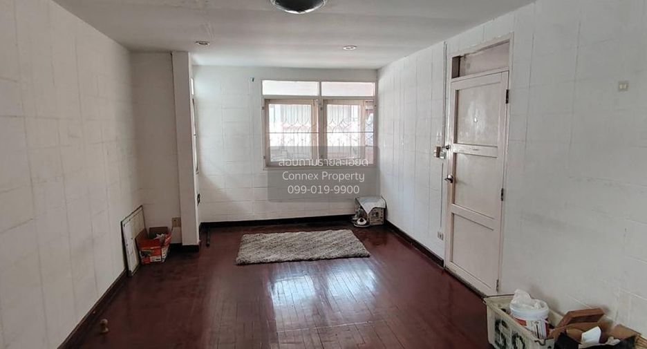 For sale 3 bedrooms house in Suan Luang, Bangkok