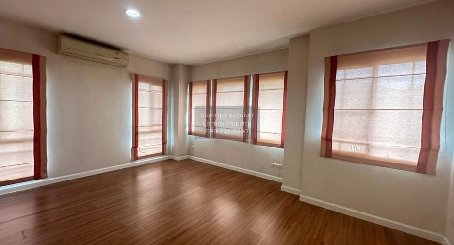 For sale 3 bedrooms house in Pak Kret, Nonthaburi
