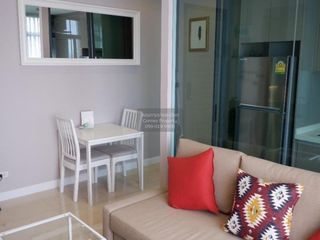 Condo en venta de 1 habitaciones en Phra Khanong, Bangkok