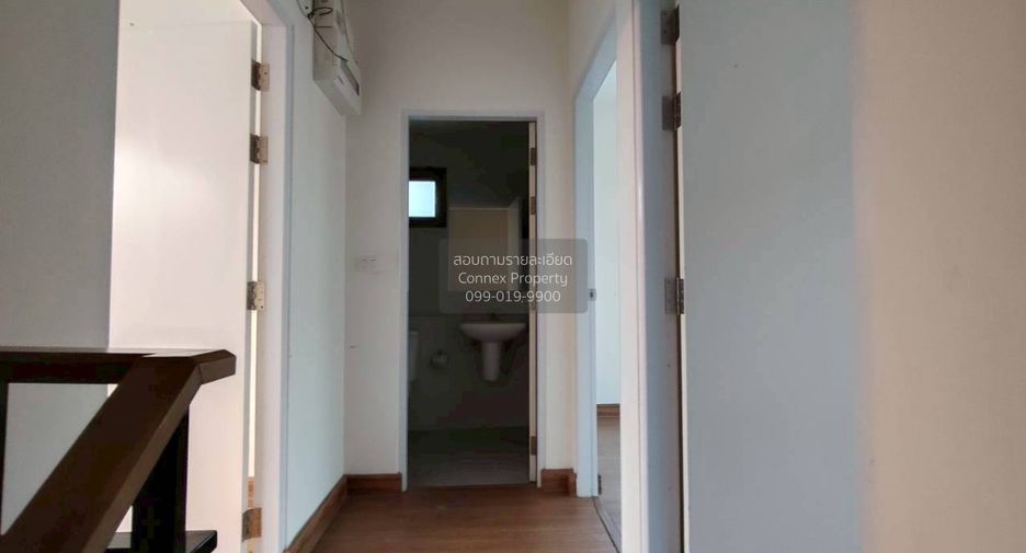 For sale 3 ベッドルーム townhouse in Bang Khen, Bangkok