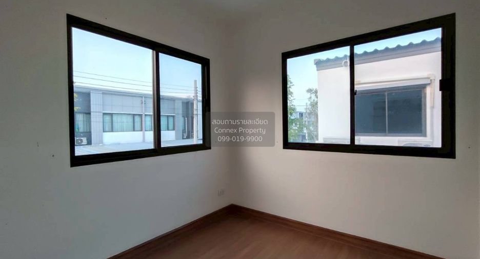 For sale 3 ベッドルーム townhouse in Bang Khen, Bangkok
