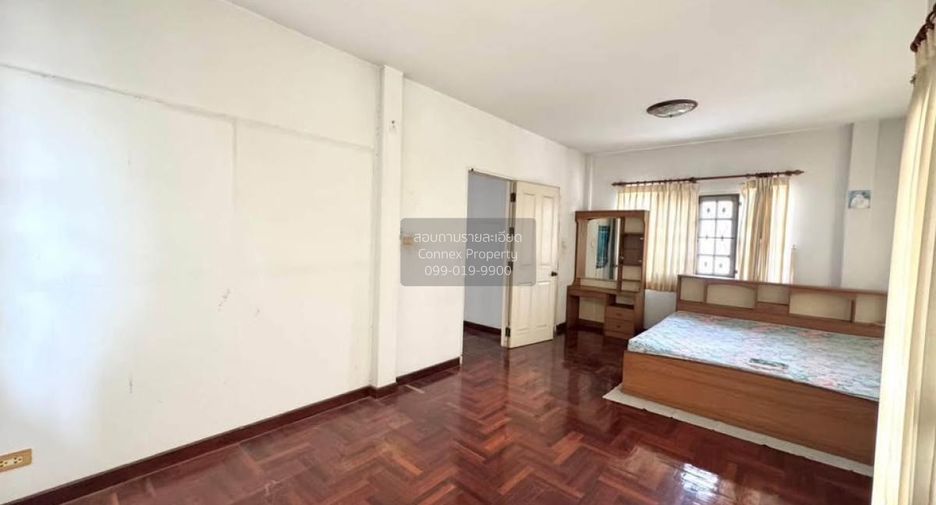 For sale 3 bedrooms house in Mueang Nonthaburi, Nonthaburi