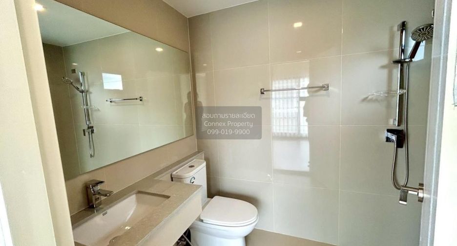 For sale 4 bedrooms house in Bang Khun Thian, Bangkok