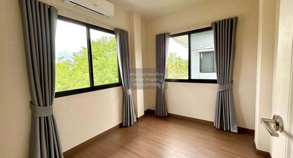For sale 4 bedrooms house in Bang Khun Thian, Bangkok