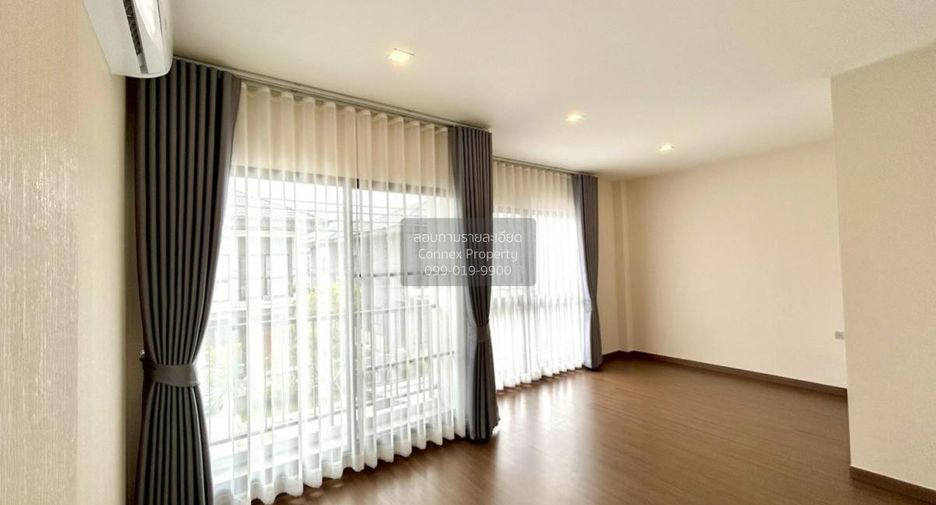 For sale 4 bedrooms house in Bang Khun Thian, Bangkok