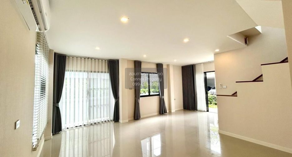 For sale 4 bedrooms house in Bang Khun Thian, Bangkok