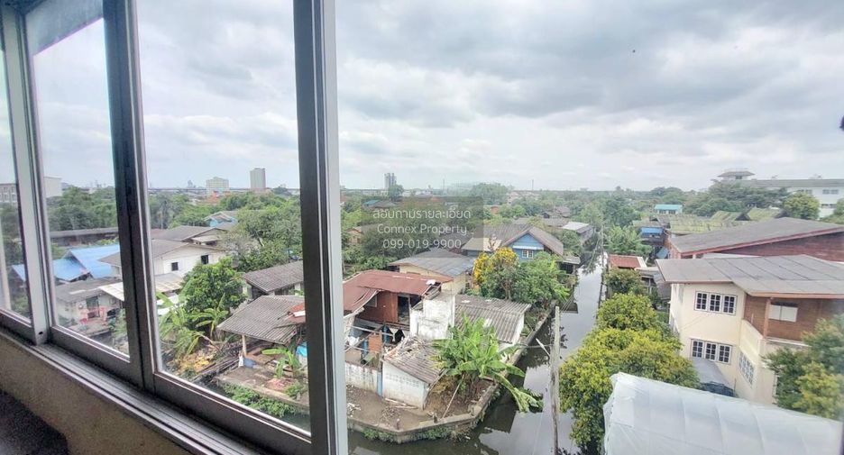 For sale 5 bedrooms retail Space in Taling Chan, Bangkok
