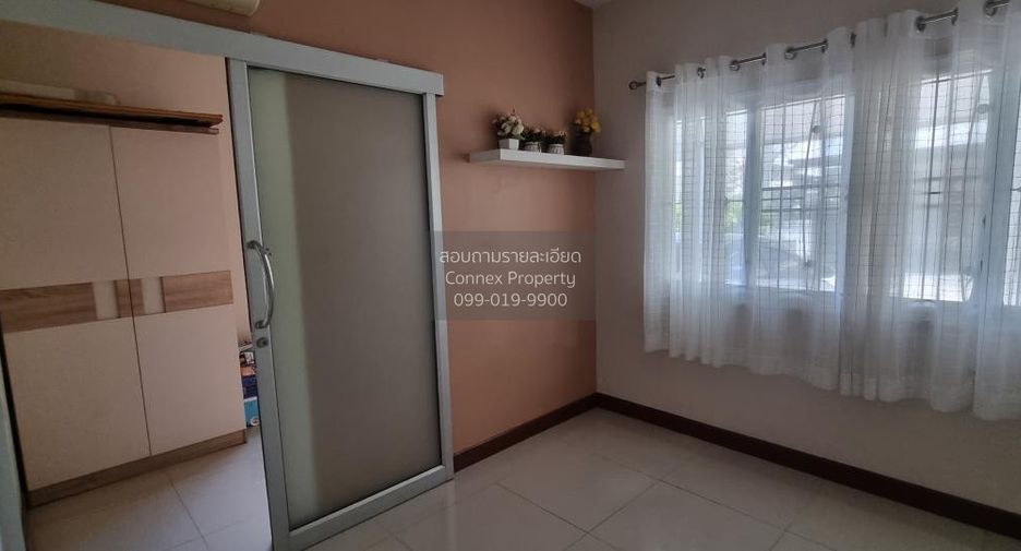 Casa en venta de 3 habitaciones en Sam Phran, Nakhon Pathom
