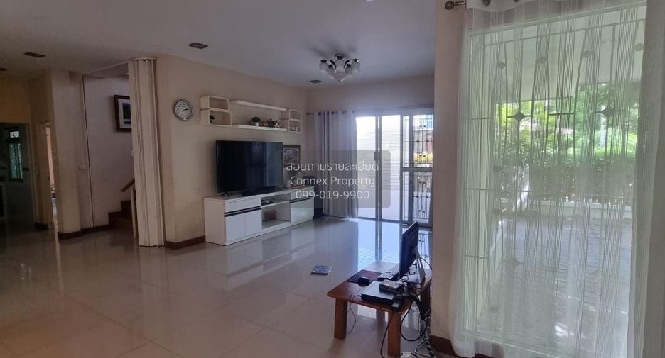 Casa en venta de 3 habitaciones en Sam Phran, Nakhon Pathom