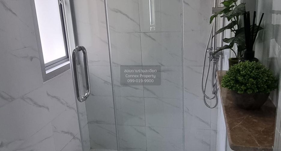 Casa en venta de 3 habitaciones en Sam Phran, Nakhon Pathom