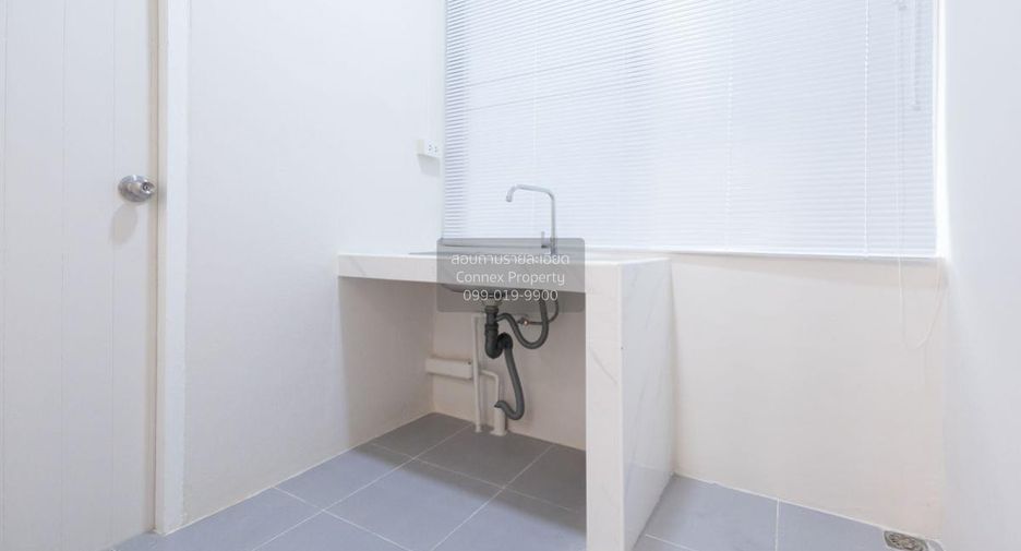 For sale 1 bed condo in Khan Na Yao, Bangkok