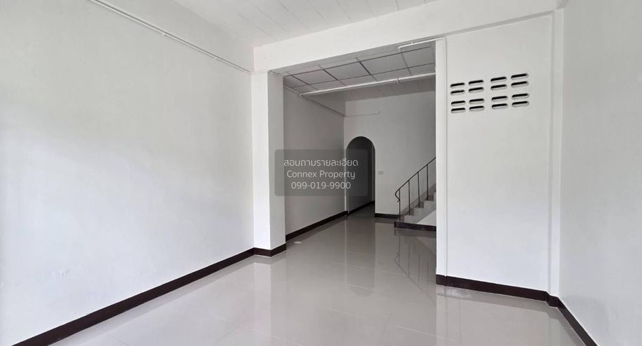 Casa adosada en venta de 2 habitaciones en Khlong Sam Wa, Bangkok