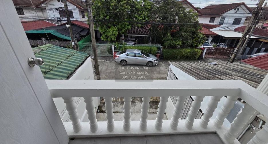 Casa adosada en venta de 2 habitaciones en Khlong Sam Wa, Bangkok