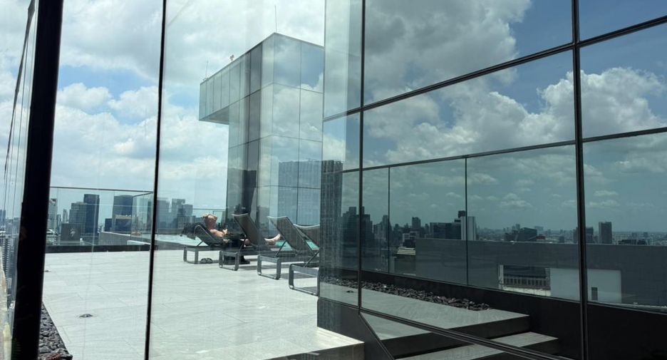 For sale 2 bedrooms condo in Sathon, Bangkok