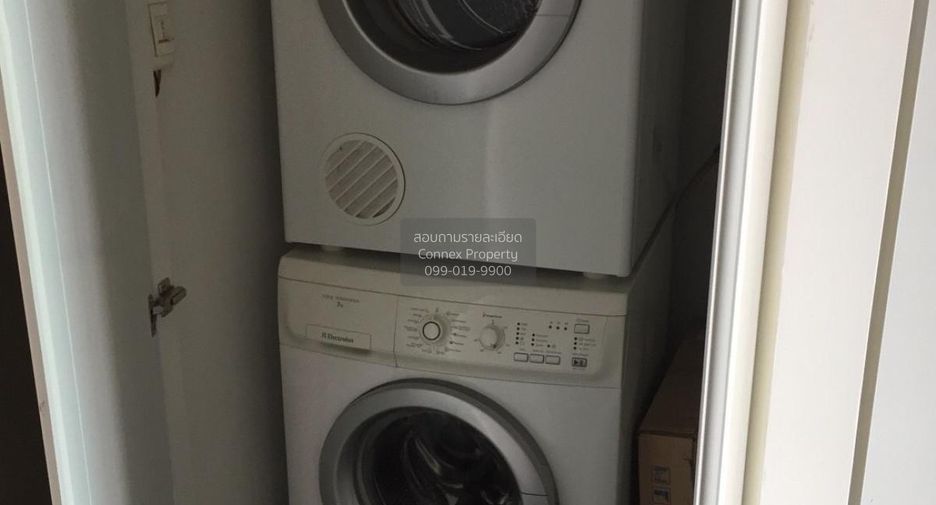 For sale 1 bed condo in Khlong Toei, Bangkok
