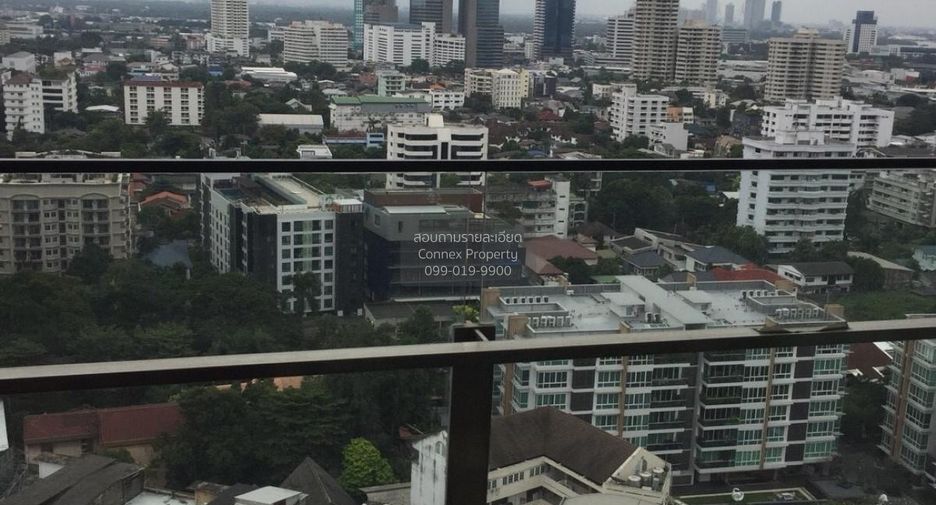 For sale 1 bed condo in Khlong Toei, Bangkok