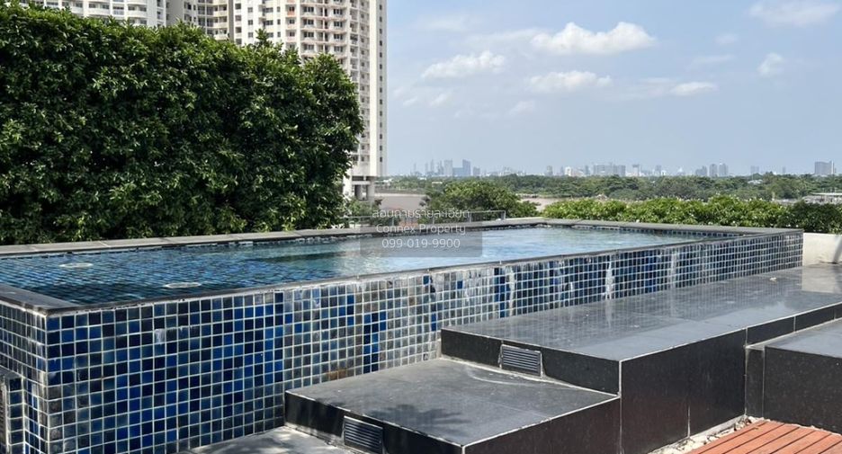 For sale 3 bedrooms condo in Yan Nawa, Bangkok