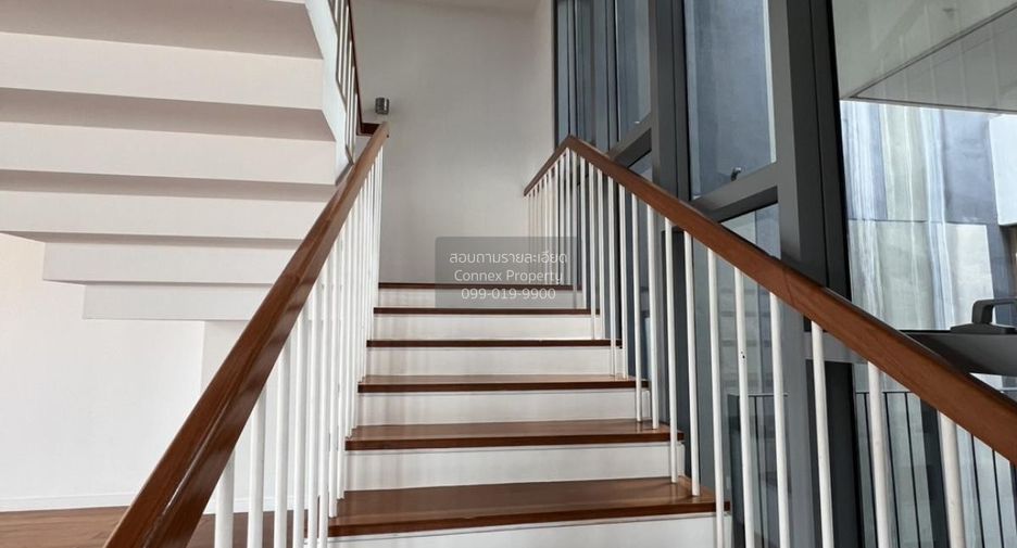 For sale 3 bedrooms condo in Yan Nawa, Bangkok