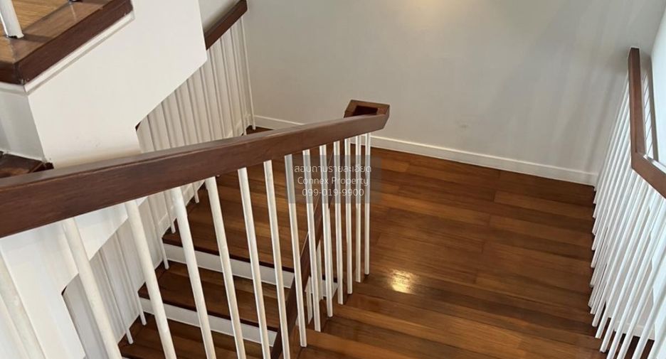 For sale 4 bedrooms condo in Yan Nawa, Bangkok