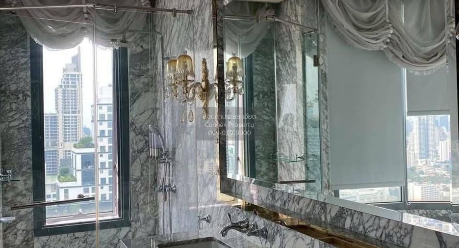 For sale 5 bedrooms condo in Watthana, Bangkok