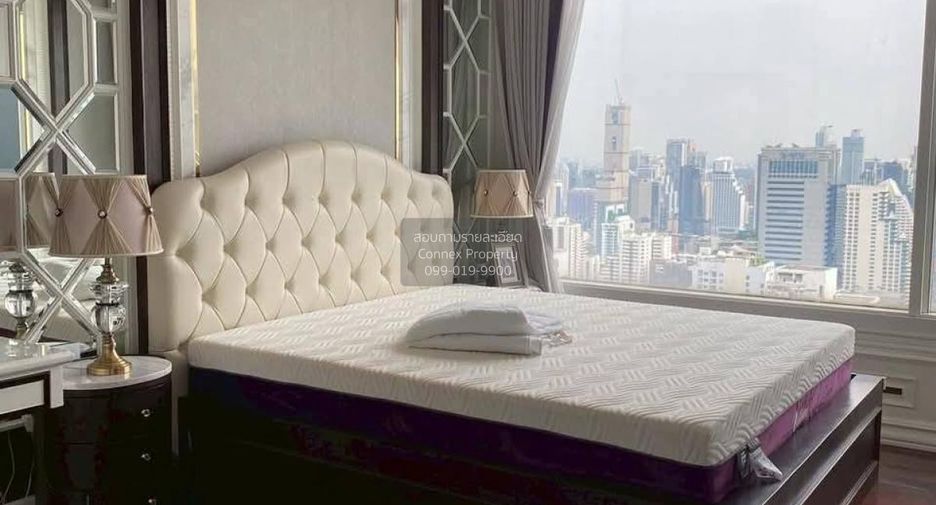 For sale 5 bedrooms condo in Watthana, Bangkok