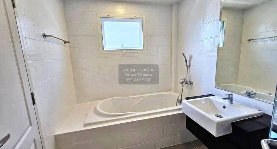 For sale 4 bedrooms house in Prawet, Bangkok