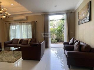 For rent 5 ベッドルーム house in Mueang Nonthaburi, Nonthaburi