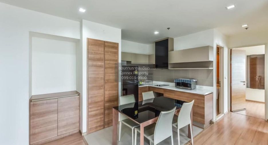 For rent 2 bedrooms condo in Phaya Thai, Bangkok