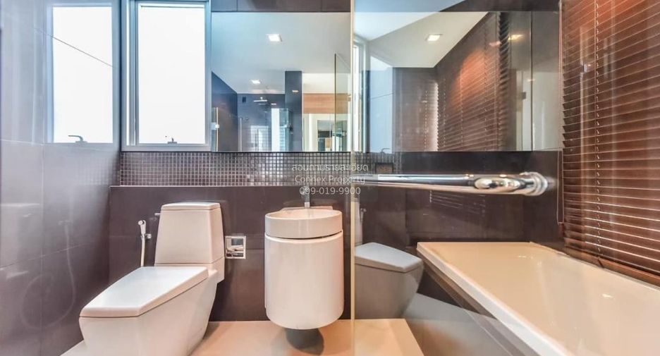 For rent 2 bedrooms condo in Phaya Thai, Bangkok