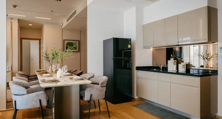 À louer et à vendre 1 chambre condo à Khlong Toei, Bangkok