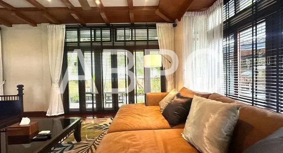 For rent and for sale 4 bedrooms house in Jomtien, Pattaya