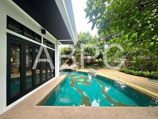 À louer et à vendre 4 chambres maison à Bang Lamung, Chonburi
