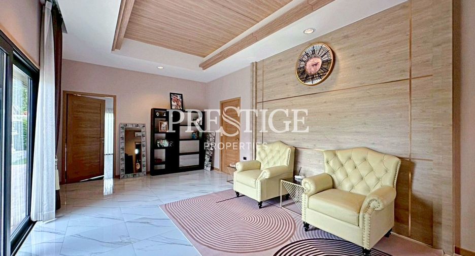 For rent 3 bedrooms house in Huay Yai, Pattaya
