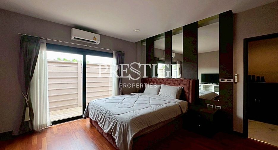 For rent 3 bedrooms house in Huay Yai, Pattaya
