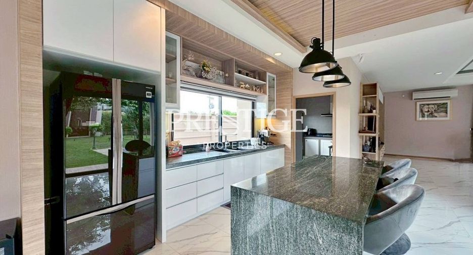 For rent 3 bedrooms house in Huay Yai, Pattaya