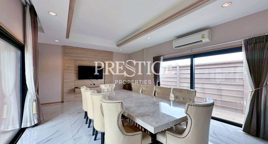 For rent 3 bedrooms house in Huay Yai, Pattaya