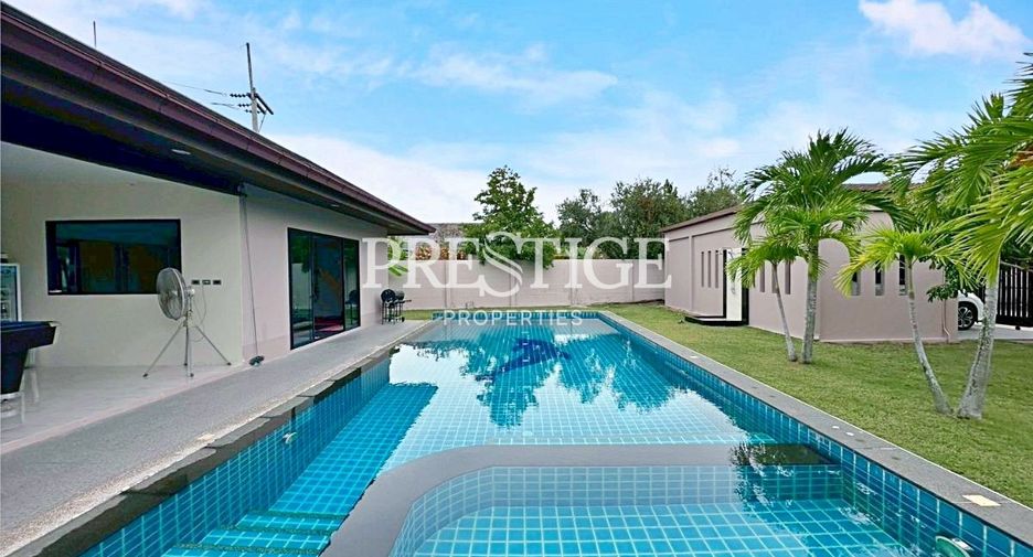 For rent 3 bedrooms house in Huay Yai, Pattaya