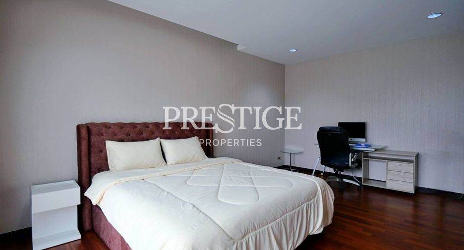 For rent 3 bedrooms house in Huay Yai, Pattaya