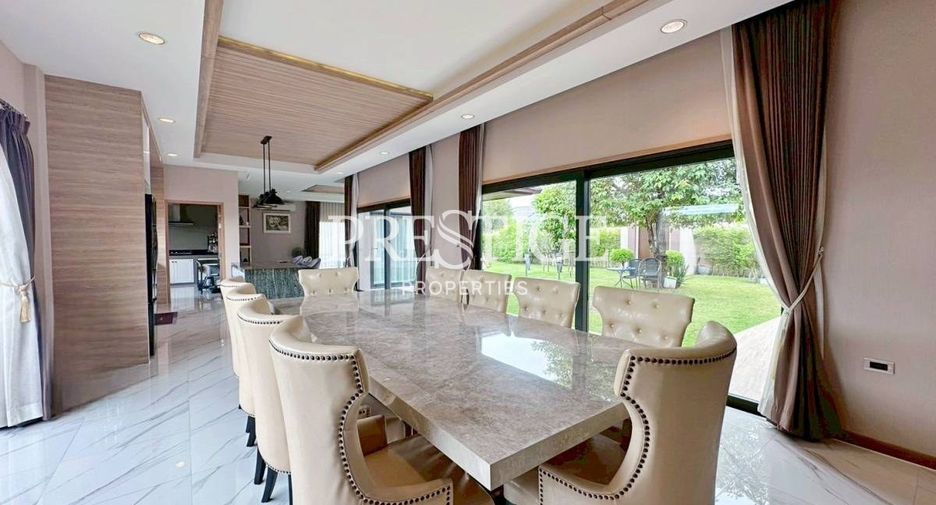 For rent 3 bedrooms house in Huay Yai, Pattaya