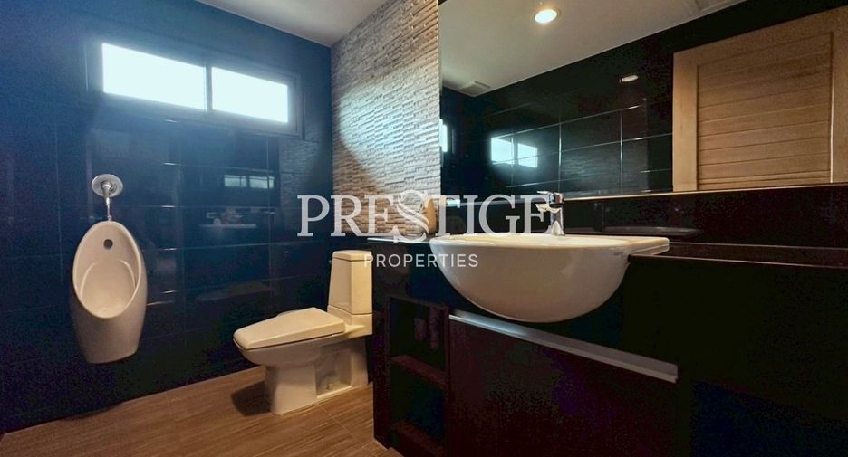 For rent 3 bedrooms house in Huay Yai, Pattaya