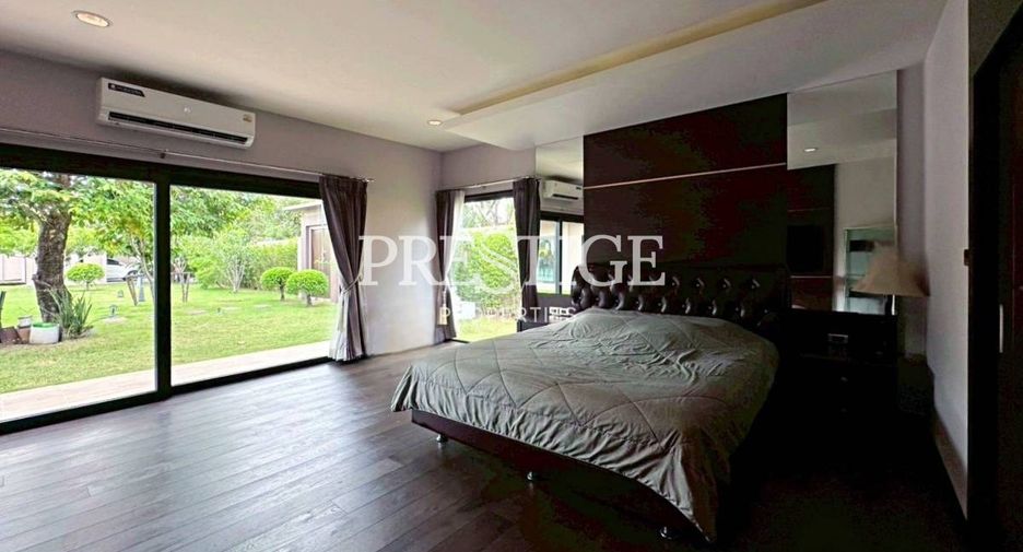 For rent 3 bedrooms house in Huay Yai, Pattaya
