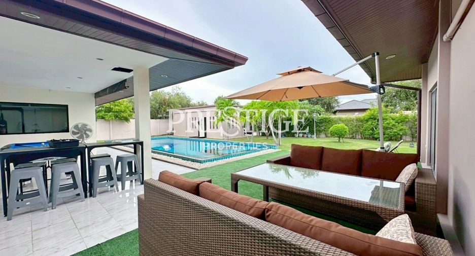 For rent 3 bedrooms house in Huay Yai, Pattaya