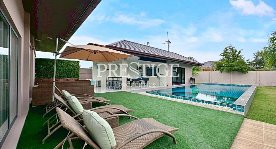 For rent 3 bedrooms house in Huay Yai, Pattaya